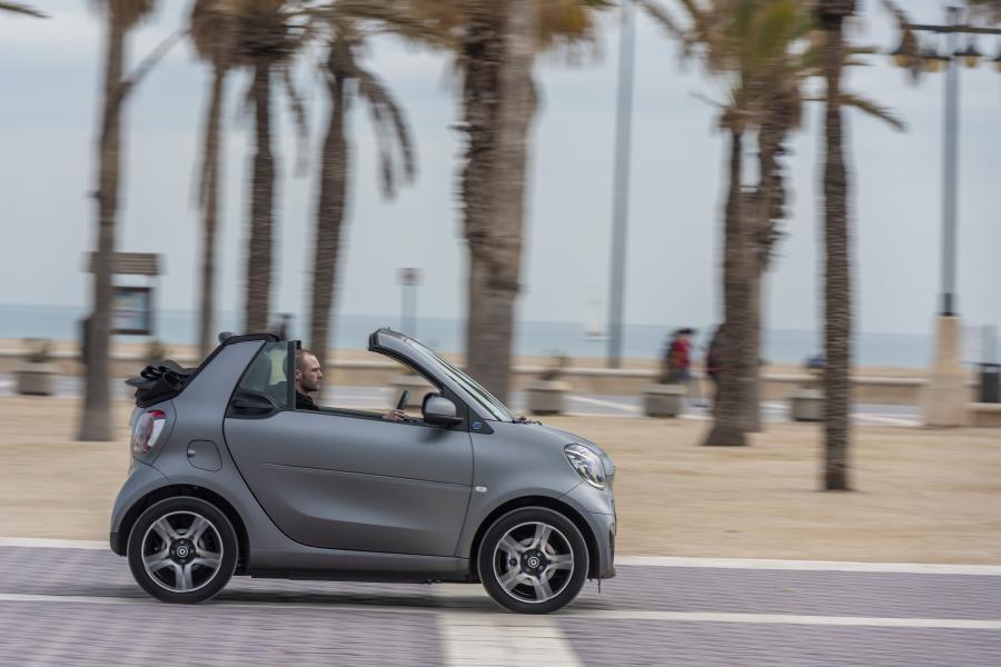  Smart EQ ForTwo Pulse Cabrio (A453) 2020 года  (WW) (фото 26 из 42)
